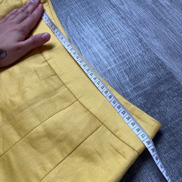 Pastel Yellow Banana Republic Linen Skirt. - Picture 3 of 6